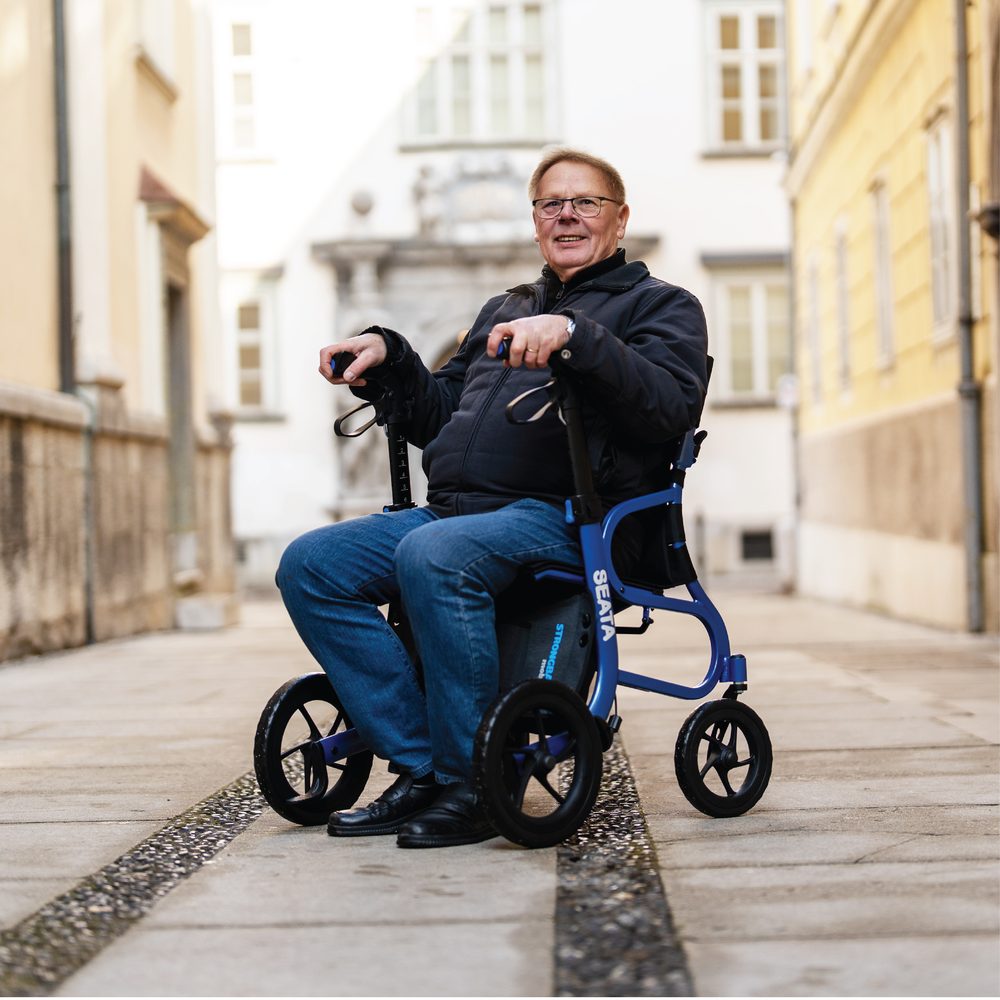 Strongback SEATA Rollator im Einsatz